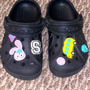 Kids Crocs w/ Jibbitz (“s” Jibbitz not included!)